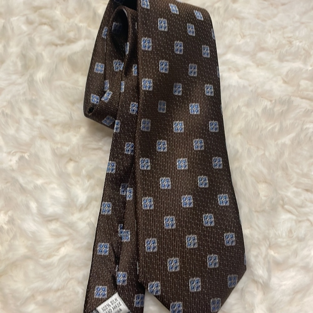 100% silk ENTRO men’s tie brown with tiny white dots  with blue accent squares